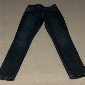 Levi’s waist slimming jegging.